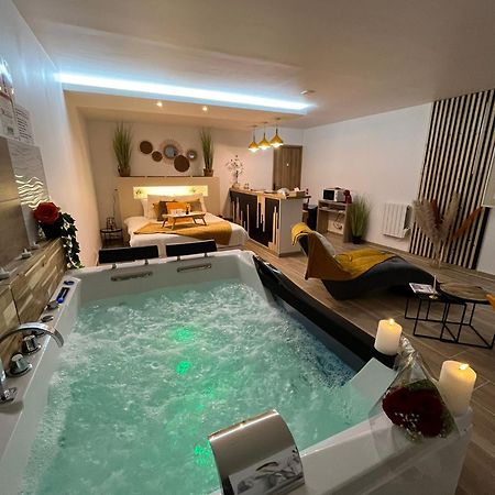 Studio Design Cocon Spa Prive A Deux Pas De Lille Bassee Eksteriør billede